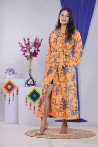 Bata de terciopelo de longitud completa para mujer, estampado animal, manga larga, cuello en V, cierre con cordón, suave y cómoda para otoño - Product Image 3