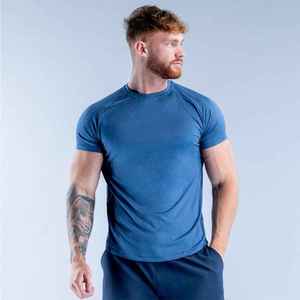 T-shirt pour homme bleu à col rond, manches courtes, coupe ajustée, décontracté, tricoté, couleur unie, séchage rapide - Product Image 1