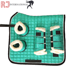 Ensemble de tapis de selle équestre arc-en-ciel scintillant en coton et polyester pour l'équitation, le dressage et le saut d'obstacles avec protège-étriers - Product Image 2