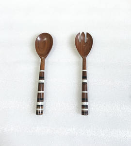 Servidor de ensalada de madera y resina de diseño personalizado para servir ensalada en el hogar, la cocina, fiestas y eventos a precio de fábrica al por mayor. - Product Image 3