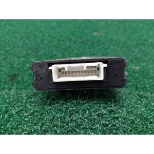 ES a utilisé des ECU et des modules informatiques 8911133010 - Product Image 3