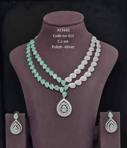 ชุดสร้อยคอและต่างหูประดับเพชรคิวบิกเซอร์โคเนียสีน้ำเงิน 11645 ชิ้น ชุบโรเดียม รูปทรงหยดน้ำ ดีไซน์สำหรับผู้หญิง เครื่องประดับแฟชั่นสำหรับงานแต่งงาน - Product Image 3