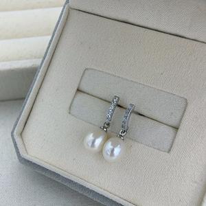 Boucles d'oreilles pendantes en perles d'eau douce Aurora Flawless de 6 à 7 mm, boucles d'oreilles en forme de goutte serties de diamants, accessoire de mode polyvalent - Product Image 2