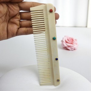 Peine de Hueso de Búfalo Blanco Vikingo Hecho a Mano y de Origen Ético, Peine de Hueso con Múltiples Cabujones Creativo para Cabello Humano Medieval - Product Image 6