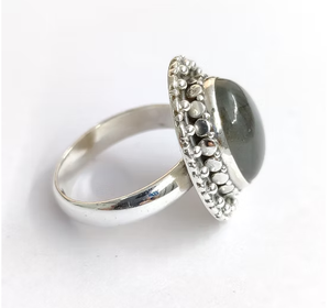Fashionable Trendy <b>Labradorite</b> <b>Ring</b> Vintage Style Made 925 Silver for Unisex Fine Jewellery Wholesaler - Product Image 3