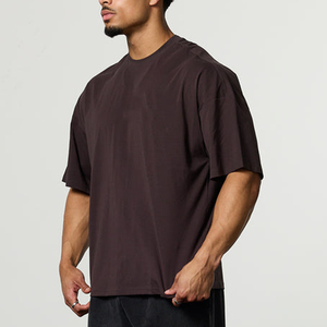 Camiseta de algodón de color sólido extragrande para hombre, cuello redondo, manga corta, corte informal - Product Image 3