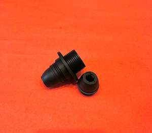 Portalámparas E14 con Certificación CE, Anillo de Plástico Negro, Rosca Ecológica, Fácil Instalación - Product Image 1