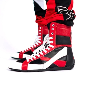 Zapatos de Boxeo Personalizados de Caña Alta para Hombre, Botas de Lucha Libre de Cuero Genuino Rojo y Negro con Parches, Antideslizantes, para Entrenamiento de Combate, Venta al Por Mayor - Product Image 2