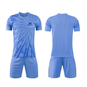 ชุดกีฬาผู้ชายใส่สบาย ชุดฟุตบอล โพลีเอสเตอร์ 100% ชุดฟุตบอลสั่งทำพิเศษสำหรับผู้ชาย - Product Image 5