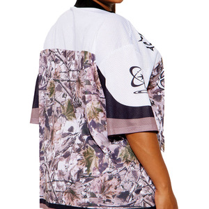 เสื้อเจอร์ซีย์อเมริกันฟุตบอลลายพรางแบบยูนิเซ็กซ์ คอวี ระบายอากาศได้ดี สไตล์แคลิฟอร์เนีย สตรีทแวร์ พิมพ์ลายแบบซับลิเมชั่น พร้อมหมายเลข จำหน่ายราคาส่ง - Product Image 4