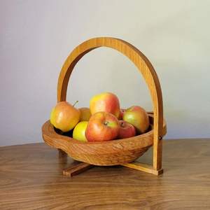 Bandeja de metal ecológica pulida con grabado religioso para servir postres, cupcakes y tartas en varios niveles - Product Image 5