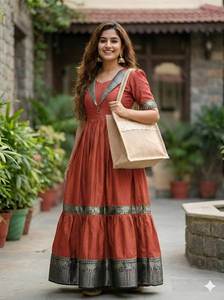 Tela 100% seda pura, ligera / Kurtis hechos a mano por sastres / perfectos para temporadas festivas y eventos culturales. - Product Image 2