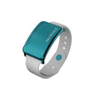 Pulsera Inteligente con Rastreador GPS SKOEGLE, Botón SOS para Niños y Ancianos, Batería Recargable, Rastreo en Tiempo Real, Wi-Fi, 4G, 5G, Android, Detección de Caídas - Product Image 1