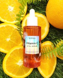 El suero de vitamina C de la marca coreana n.° 1 SOQU aumenta el tono de la piel, aporta nutrientes y humectación a tu piel. - Product Image 1