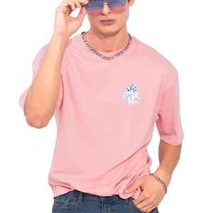 Camisetas deportivas ligeras de secado rápido para hombre, camisetas cortas holgadas con cuello redondo para entrenamiento al aire libre, patrón impreso - Product Image 1