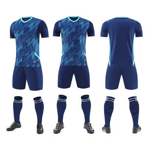 Ensemble de maillot et short de football personnalisé par sublimation, bleu clair marine, respirant, en polyester, unisexe adulte - Product Image 6