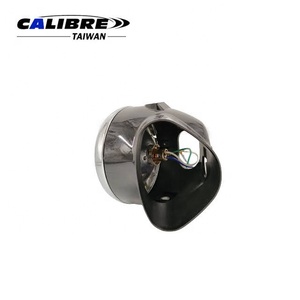 Phare rond de moto TAIWAN CALIBRE 5 pouces avec lentille transparente taillée en diamant et boîtier noir - Product Image 3