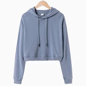Sudadera con Capucha Corta de Color Crema, Corte Regular, Color Sólido, Informal, Tejida, con Cierre de Cordón, Manga Larga - Product Image 4