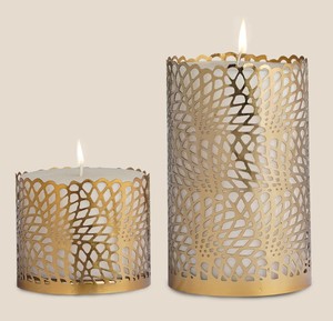 Candelabro de Metal Grabado a Mano, Decorativo, Estilo Antiguo, para Decoración del Hogar y Mesa - Product Image 1