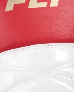 Nouveaux gants de boxe Fly rouge et blanc en cuir véritable avec sangle réglable, équipement professionnel d'entraînement et de sparring pour les arts martiaux - Product Image 5