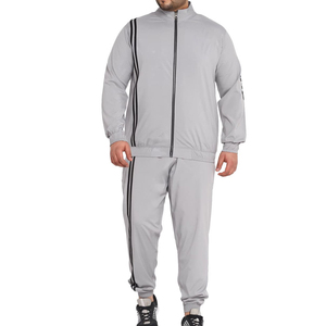 Survêtements en polyester sur mesure, production en usine pour les marques de vêtements de sport, les entreprises de vêtements de sport et les acheteurs en gros - Product Image 4