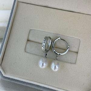 Boucles d'oreilles en perles d'eau douce de style luxueux Zhuji, 6-7 mm, forme de goutte d'eau, motif prismatique, naturel, sans défaut, boucle naturelle - Product Image 2