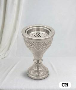 Quemador de incienso metálico de alta calidad con diseño en relieve para uso religioso en el hogar, restaurantes y mezquitas, para todas las estaciones. - Product Image 3