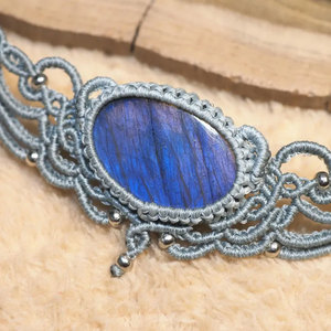 Collar de Macramé Gris Hecho a Mano con Labradorita, Piedra Brillante, Estilo Boho Gótico, Joyería Curativa, Venta al Por Mayor - Product Image 2
