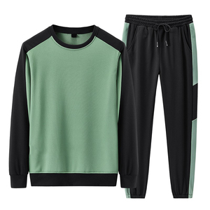 Conjunto Deportivo Personalizado de Invierno en Felpa Francesa Transpirable de Algodón, Sudadera y Pantalones Deportivos con Logotipo Frontal OEM, Ropa Urbana - Product Image 1
