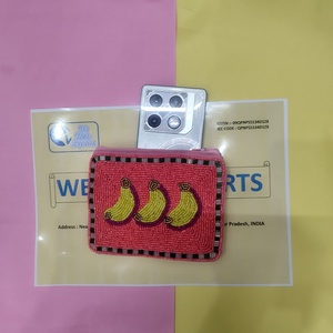 Porte-monnaie artisanal à motif banane perlé, pochette zippée, mini sac à chaîne en polyester, portefeuille indien écologique, cadeau - Product Image 3