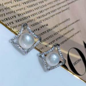 Retro S925 Pure <b>Silver</b> <b>Stud</b> Earrings with Exquisite Natural Pearl Fashionable Freshwater Jewelry - Product Image 3