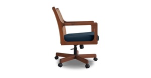 Chaise de bureau pivotante en teck massif de luxe avec dossier en rotin naturel et siège rembourré, mobilier de direction haut de gamme - Product Image 3