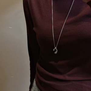 Collier long en argent sterling S925, version coréenne, avec pendentif goutte d'eau, style rétro INS, collier long personnalisé, couleur argent - Product Image 3