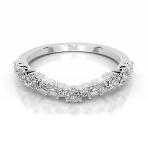 Bague de mariage Nythera avec diamant rond cultivé en laboratoire, certifié IGI - Product Image 1