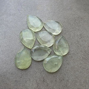 Pierre précieuse préhnite facettée en forme de poire calibrée |   Pierre cabochon naturelle verte en vrac pour la fabrication de bijoux - Product Image 4