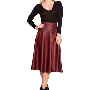 Falda de Cuero Sintético de Primera Calidad para Mujer, Color Borgoña, Estilo Flare, Duradera, Flexible y Elástica, 2026 - Product Image 1