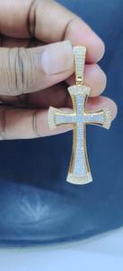 Colgante de cruz con moissanita de corte brillante redondo, plata 925, chapado en oro de 18 quilates, amuleto religioso unisex - Product Image 2