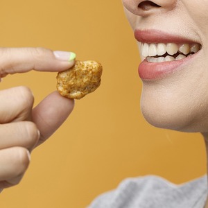 [Dailymeal] Chips protéinées non frites saveur oignon croustillant, collation faible en calories, Bokthing Hero Chip, collation protéinée à l'oignon - Product Image 3
