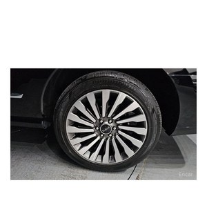 Lincoln Navigator 3.5L con Caja de Cambios Automática, Asientos de Cuero, Cámara Trasera - Modelo de Noviembre de 2021, 56,407 km - Product Image 5