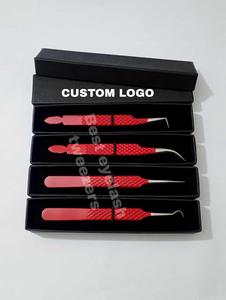 Pince à épiler de précision en acier inoxydable, revêtement rouge, courbe en crochet à 90 degrés, isolation pour extensions de cils, boîte personnalisée avec logo - Product Image 1
