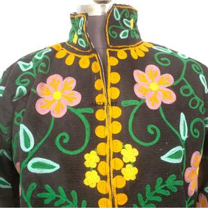 Veste matelassée artisanale en tissu Cotrise brodée de fleurs, avec détails boutonnés, doublure rayée en coton, respirante, écologique, épaisse pour l'hiver - Product Image 3