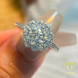 Anillo de Compromiso de Moissanita con Corte Redondo, Anillo de Plata de Ley Inspirado en Flores, Joyería de Boda Elegante y Brillante, Regalo - Product Image 3