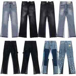 Découvrez la collection festive la plus populaire, avec des pierres argentées à fort contraste sur cette pantalon en jean noir orné de strass. - Product Image 5