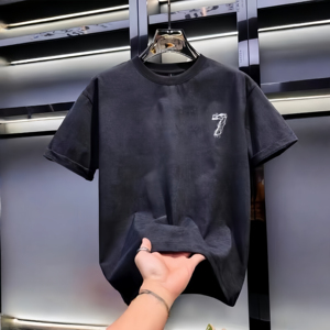 T-shirt noir à manches courtes pour homme avec impression du numéro 7, coupe classique, col rond, en jersey de coton respirant - Product Image 1