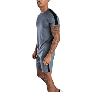 Style streetwear haut de gamme, vêtements pour hommes personnalisés, style streetwear d'été, tissu éponge 100% coton, séchage rapide, ensemble t-shirt et short 2 pièces - Product Image 3