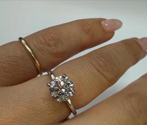 แหวนหมั้นเพชรทรงกลมเพาะเลี้ยงในห้องปฏิบัติการ ทองคำแท้ 14K 18K แบบหนามเตยประดับเพชรรอบวง ดีไซน์คลาสสิกสำหรับขอแต่งงาน ขายส่งเครื่องประดับ - Product Image 5
