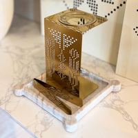 Ensemble de brûleur à bakhoor en métal doré de luxe, support moderne pour encens arabe Oud avec plateau en marbre et pinces assorties pour la décoration de la maison