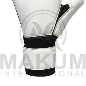 Soccer Goalie <b>Gloves</b> For Kids Youth Adult Soccer Goalkeeper <b>Gloves</b> Strong Grip Goalkeeping <b>Gloves</b> With Finger Protection - Product Image 2
