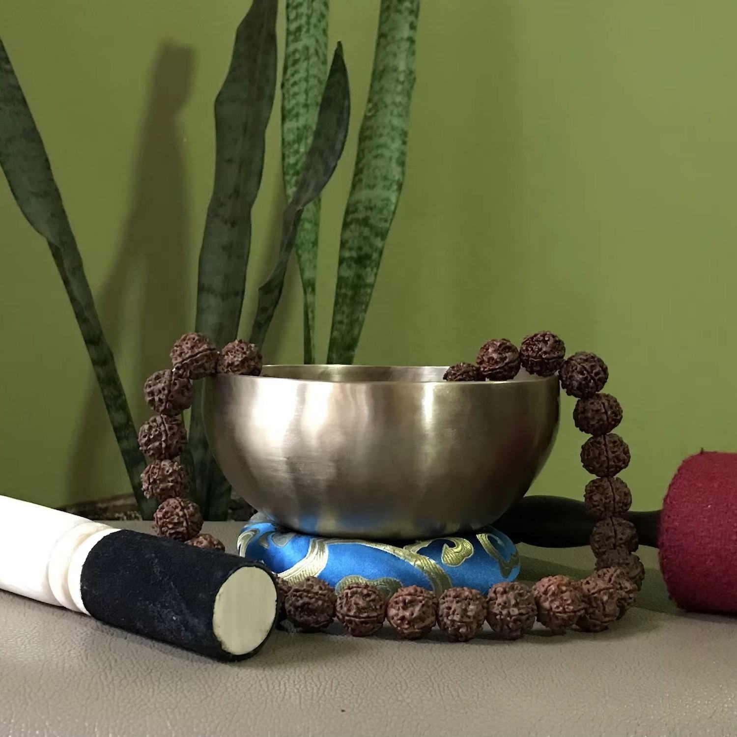 เหลืองอ่อน