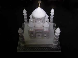 Escultura de Mármol Blanco Taj Mahal de Calidad de Exportación para Decoración del Hogar, Escritorio de Oficina, Vestíbulo de Hotel y Vitrina de Coleccionista en Venta - Product Image 4